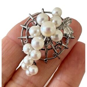 Akoya Sterling Silver Brooch Pearl Grape Vines Leaves Pin Vintage Stunning